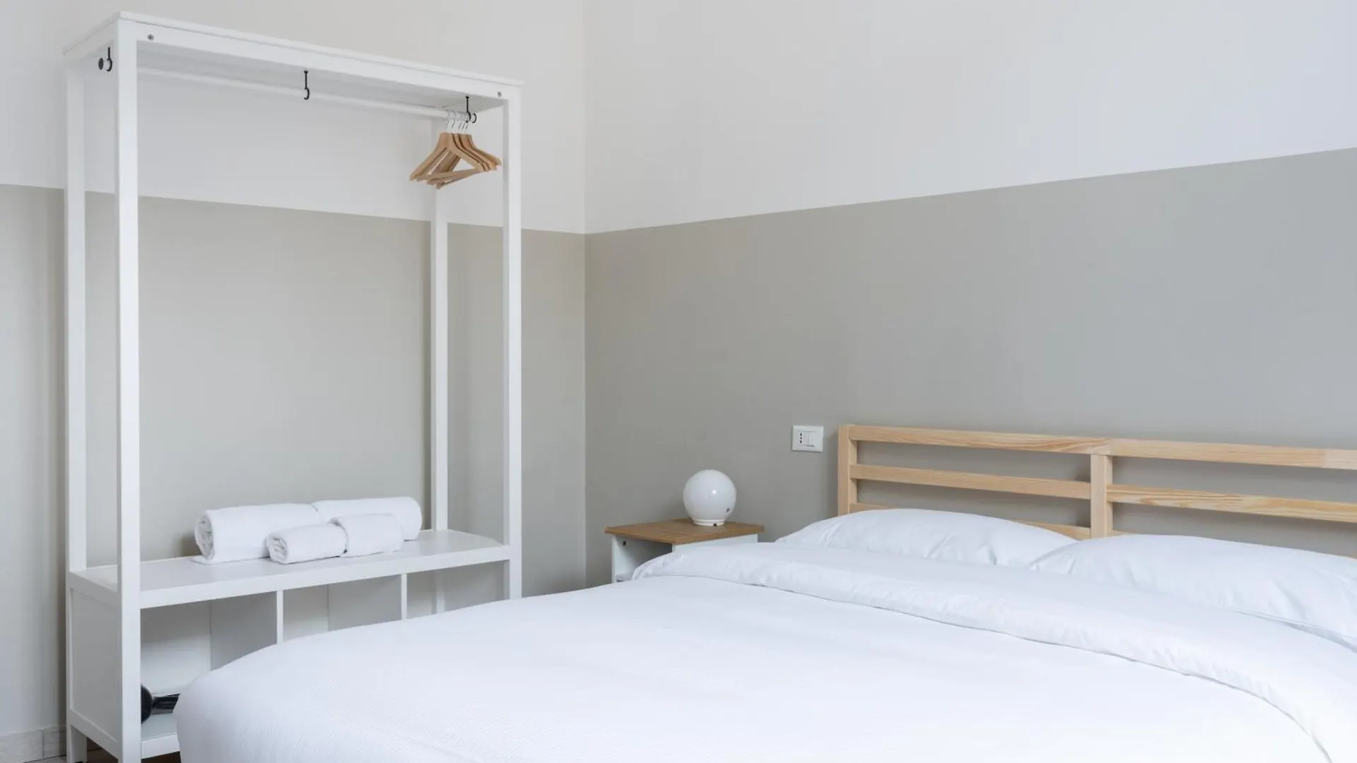 Duomo Apartment Firenze 0*,